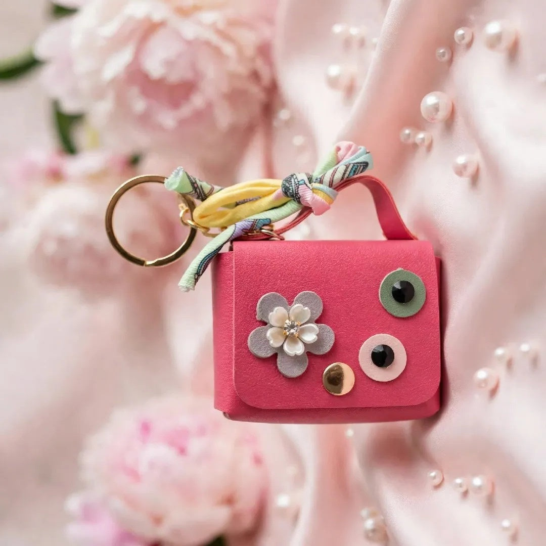 Duo Chic & Olfactif : Mini Porte-Monnaie Bijou de Sac + Huile de Parfum "Collection Platinium"