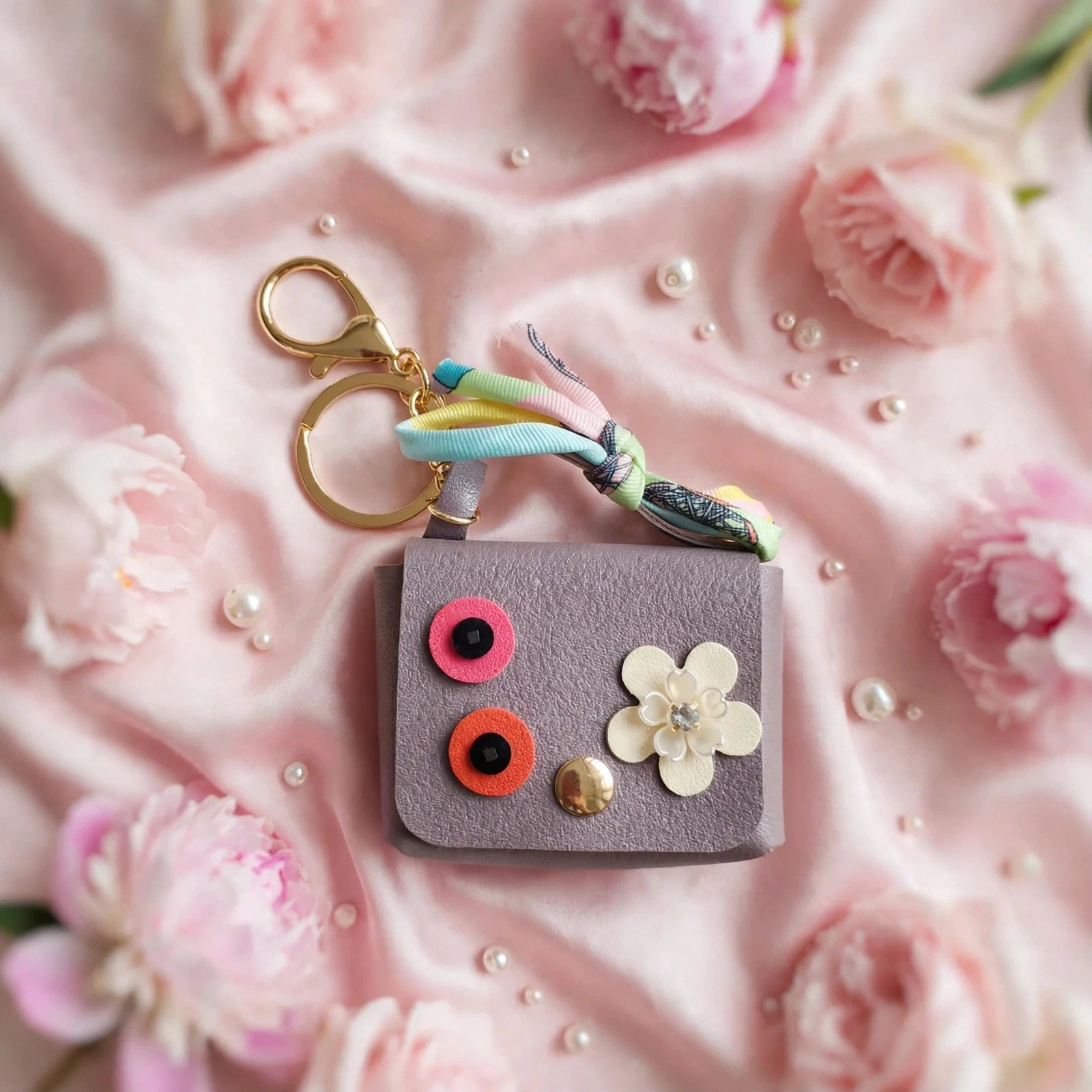 Duo Chic & Olfactif : Mini Porte-Monnaie Bijou de Sac + Huile de Parfum "Collection Platinium"
