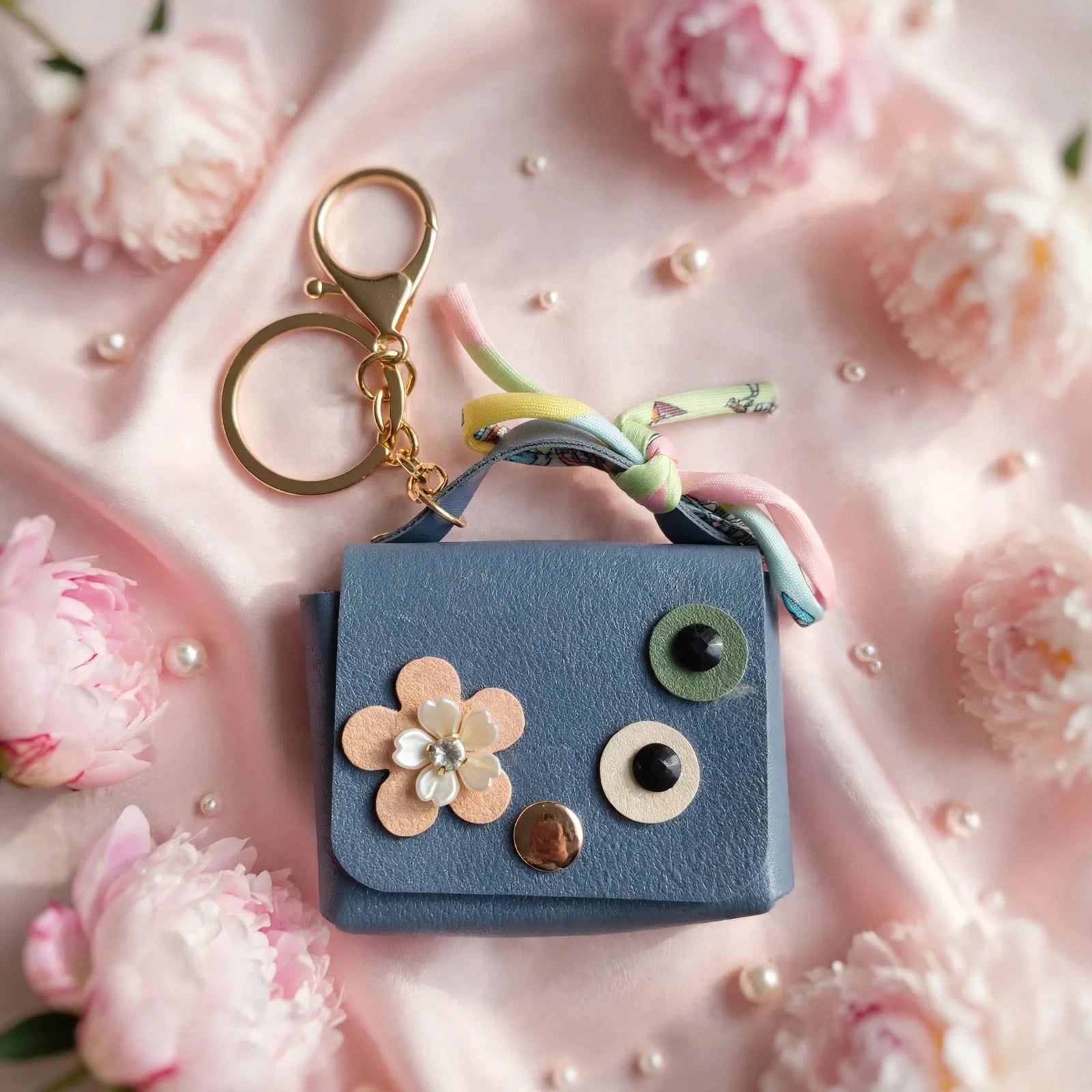 Duo Chic & Olfactif : Mini Porte-Monnaie Bijou de Sac + Huile de Parfum "Collection Platinium"
